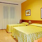 Valle Degli Ulivi Hotel Motta SantʼAnastasia