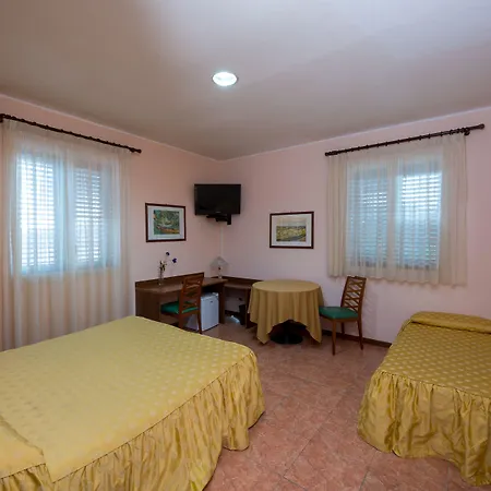 Отель Valle Degli Ulivi 3*
