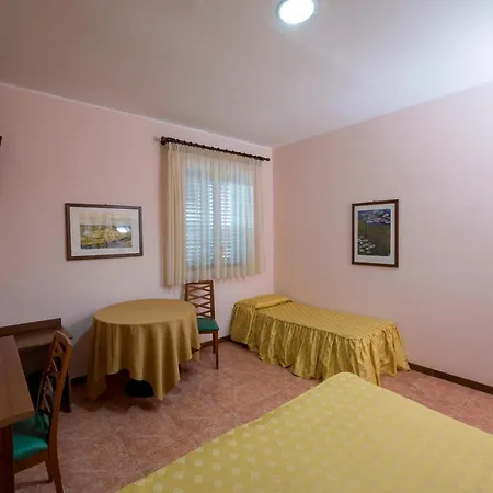 Valle Degli Ulivi 3* Мотта-Сант'Анастазия